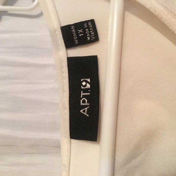 White Shell - Picture 3 of 3